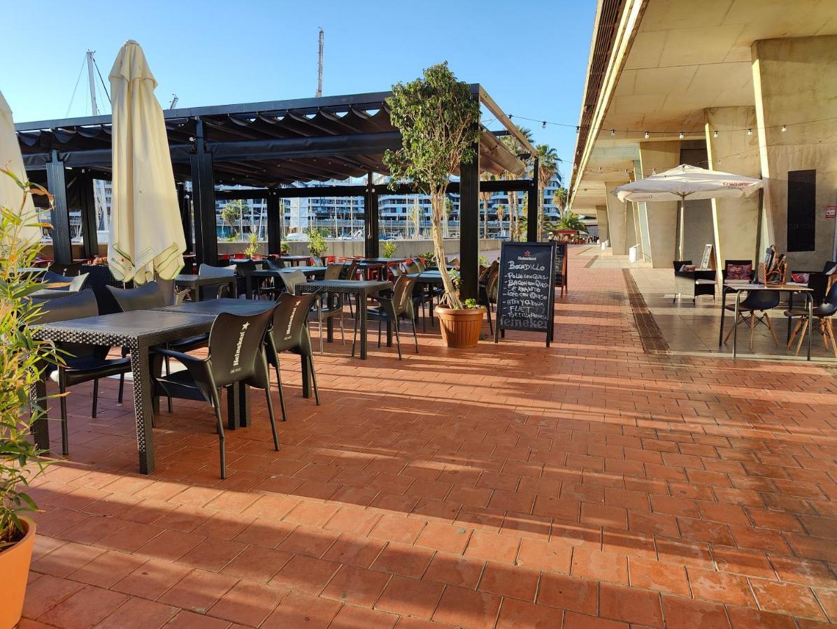 Voyager Hotel Sant Adria de Besos Luaran gambar