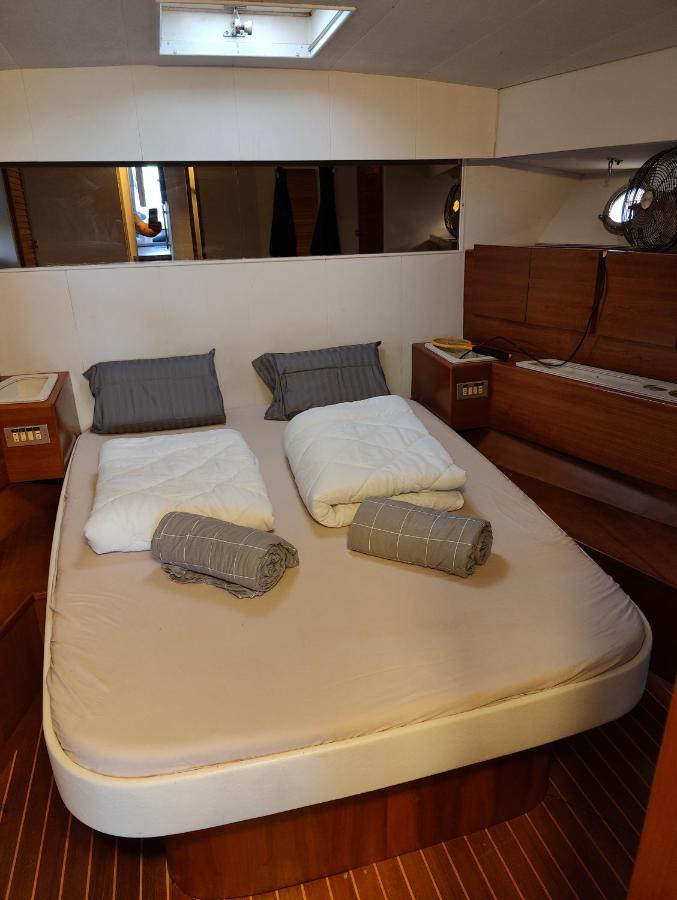 Voyager Hotel Sant Adria de Besos Luaran gambar