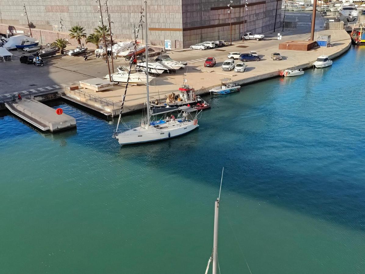 Voyager Hotel Sant Adria de Besos Luaran gambar